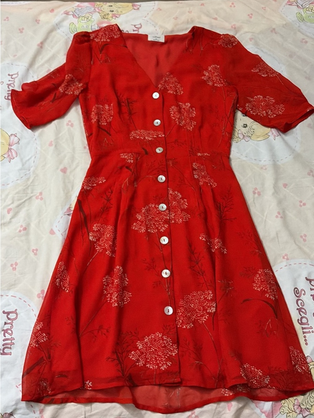 Aritzia Wilfred red floral short sleeve button down dress